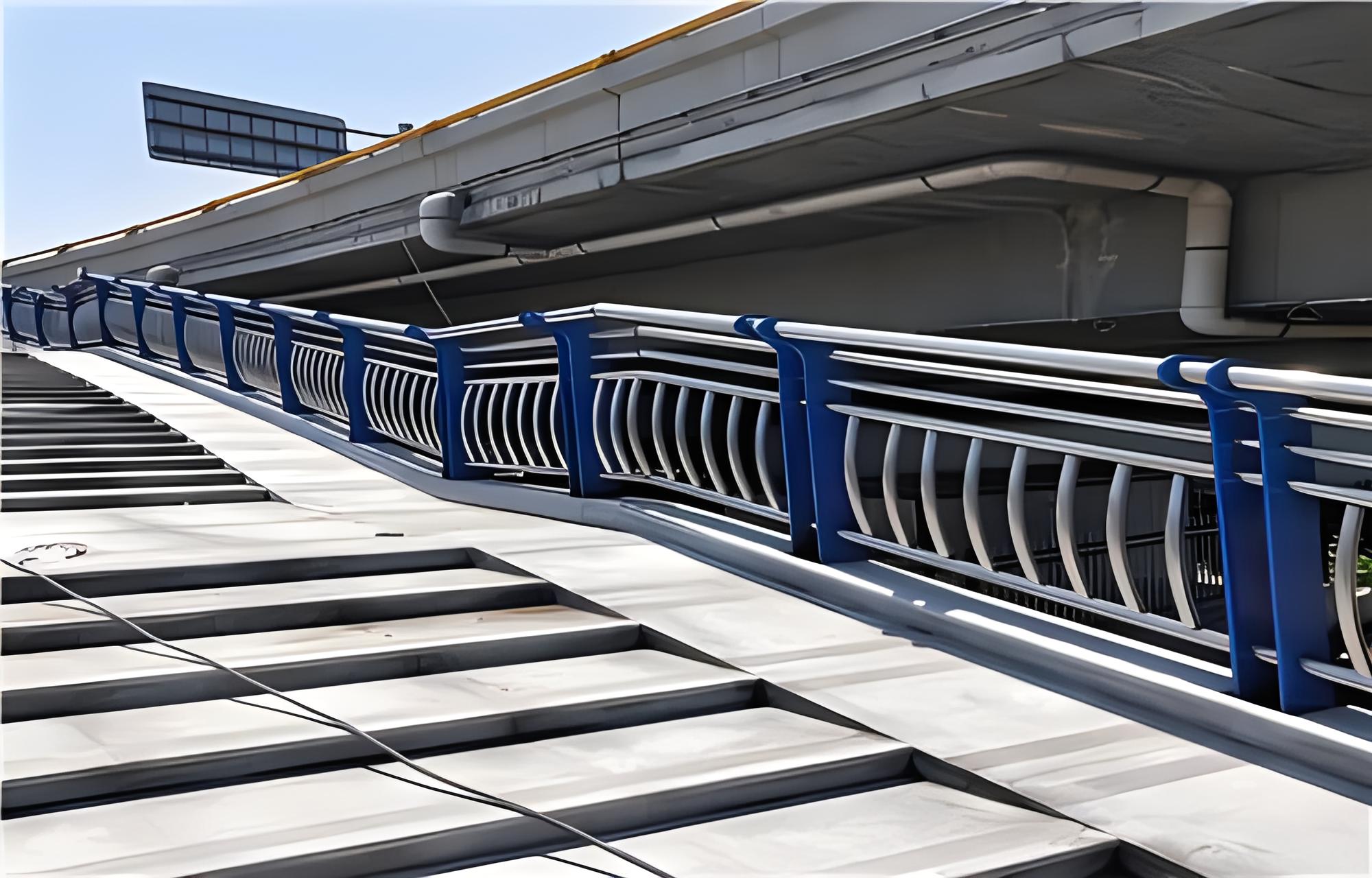 崇左不锈钢桥梁护栏维护方案：确保安全，延长使用寿命